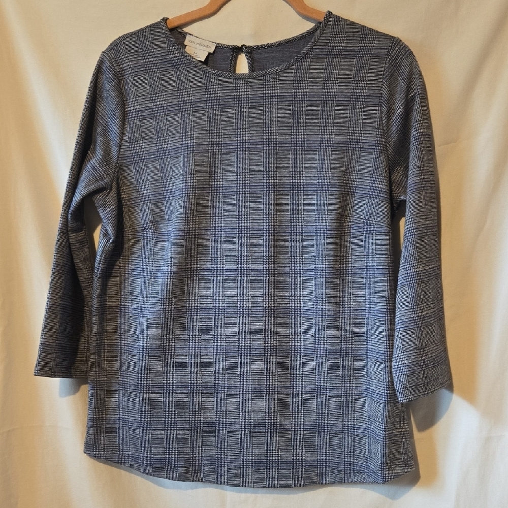 Van Heusen Gray And Blue Blouse With 3/4 Sleeves Womens Size Medium